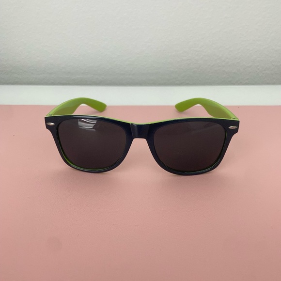 Joola Sunglasses - Picture 1 of 3